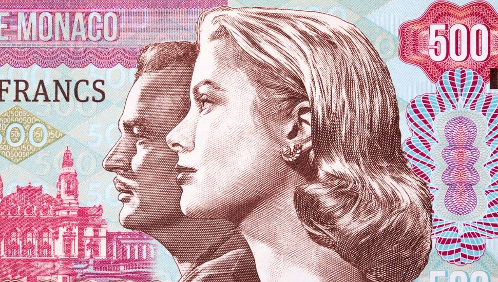 Grace Kelly and Rainier III de Monaco a portraits from money.