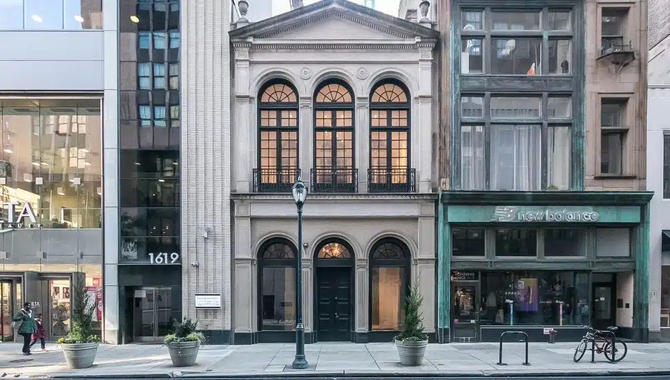 1617 Walnut Street in Center City Philadelphia