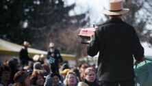 Amish mud sales auction