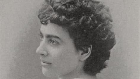 Lizzie Magie