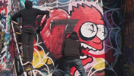 People at Graffiti Pier.