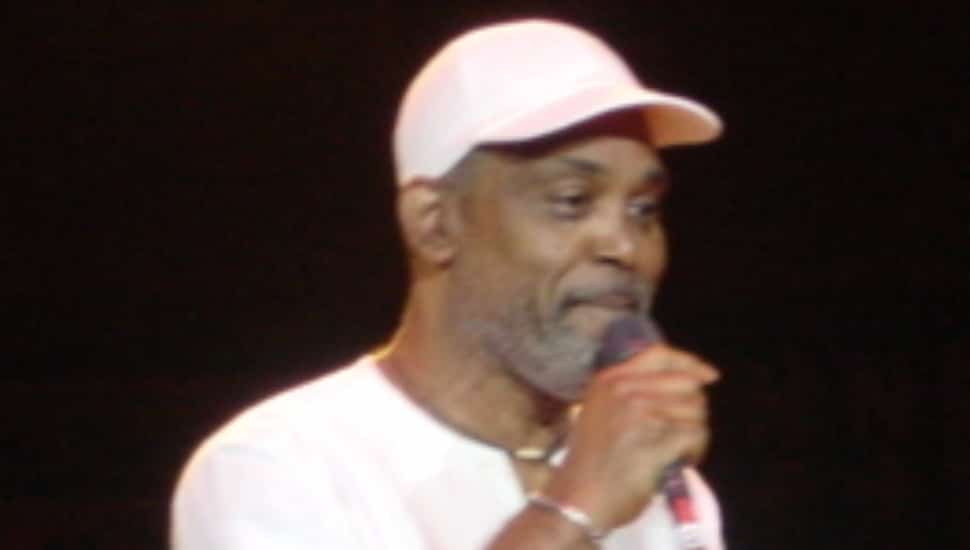 Frankie Beverly singing.