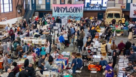 People at VinylCon!