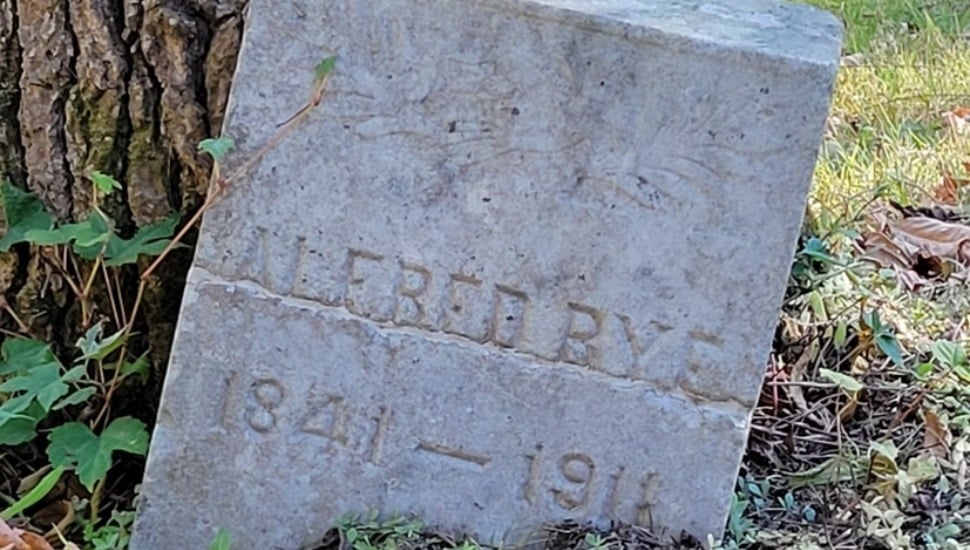 Alfred Bye gravestone.