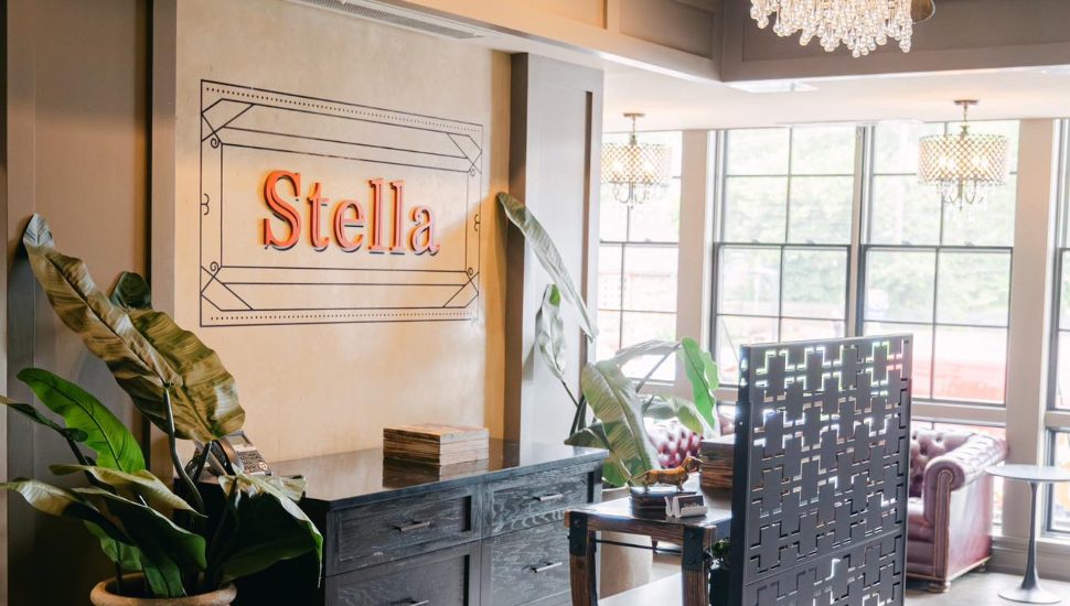 The host stand at Stella of New Hope.