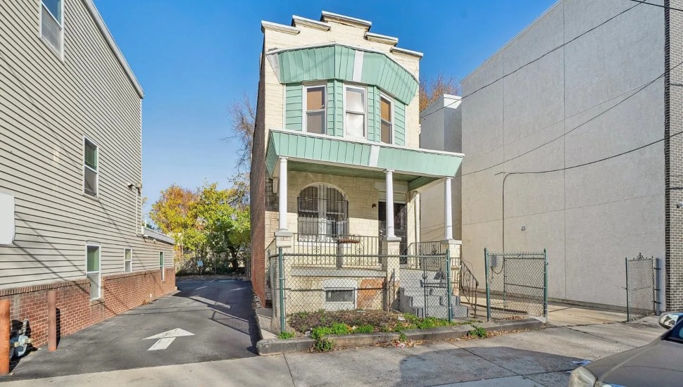 House of the Week: Lovely Traditional in Mantua