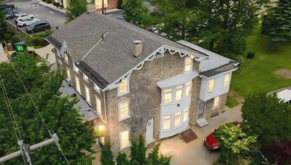 559 Righter Street exterior.