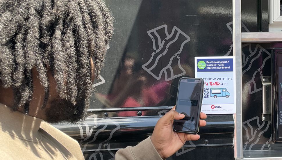 A Let's Rallie user votes on a food truck.