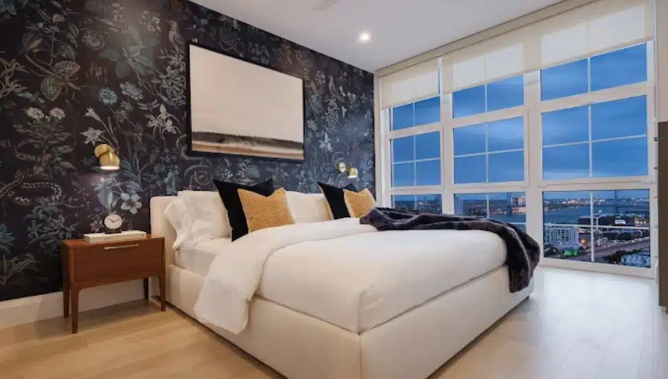 Piazza Alta bedroom with view of city.