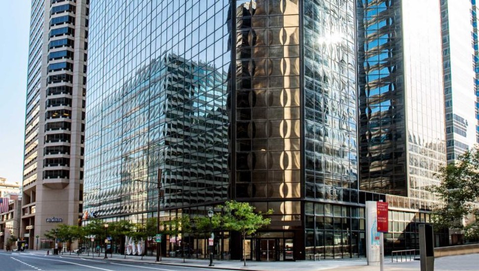 Exterior of PNC Bank building on the corner of 16th & Market streets in Center City.