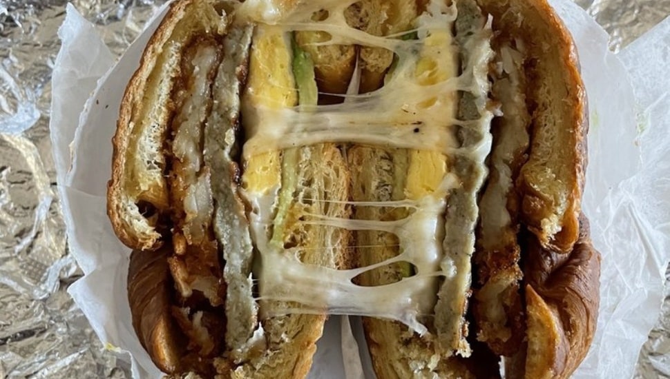 A chicken sandwich.
