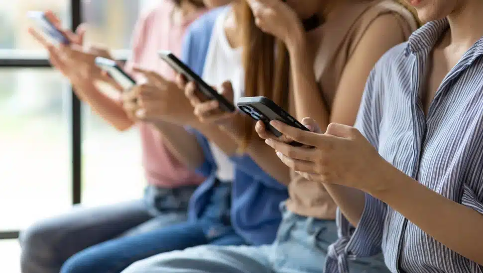 Olney High School’s New Cell Phone Policy Sparks Debate