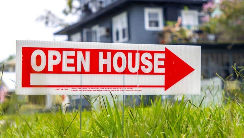 Home Sellers Cut Prices on Roughly Quarter of June Listings in Philadelphia Region