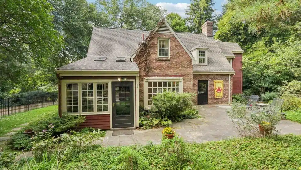 House of the Week: Charming Colonial in Chestnut Hill