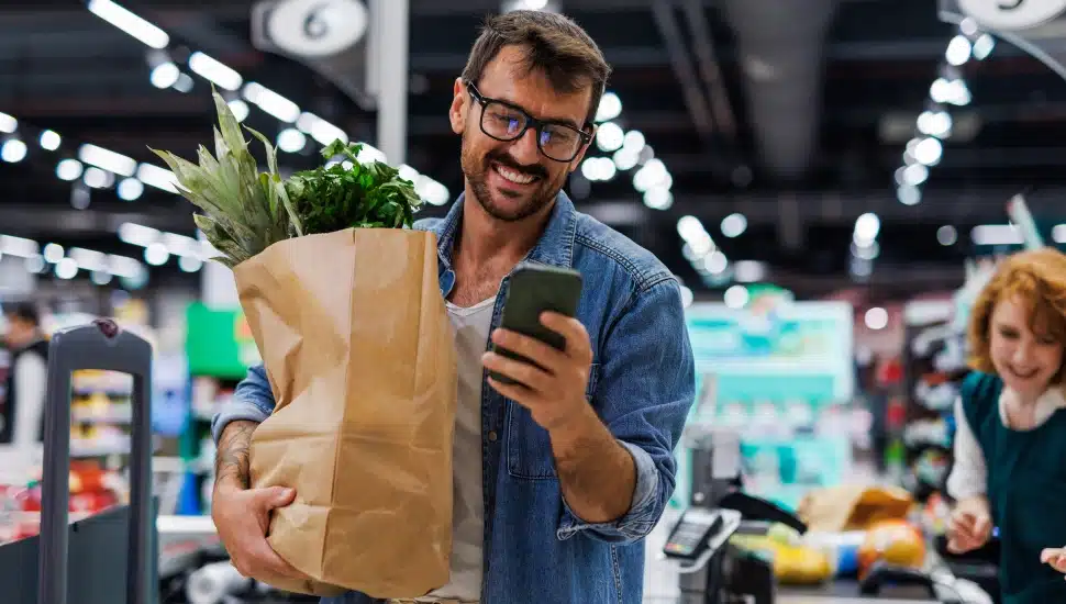Philadelphia City Council Committee Passes New Bill With Goal of Reducing Paper Bag Use