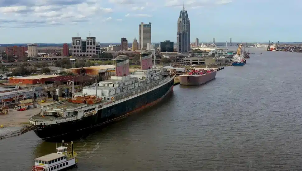 SS United States on the water.