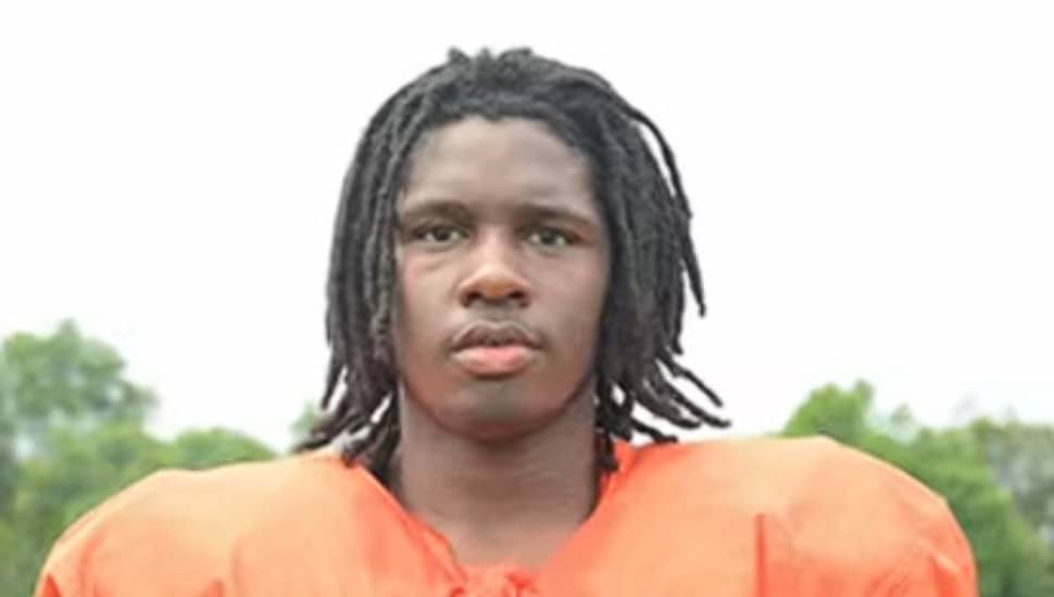 Shemaj Henry, Chester High School Clippers offensive tackle.