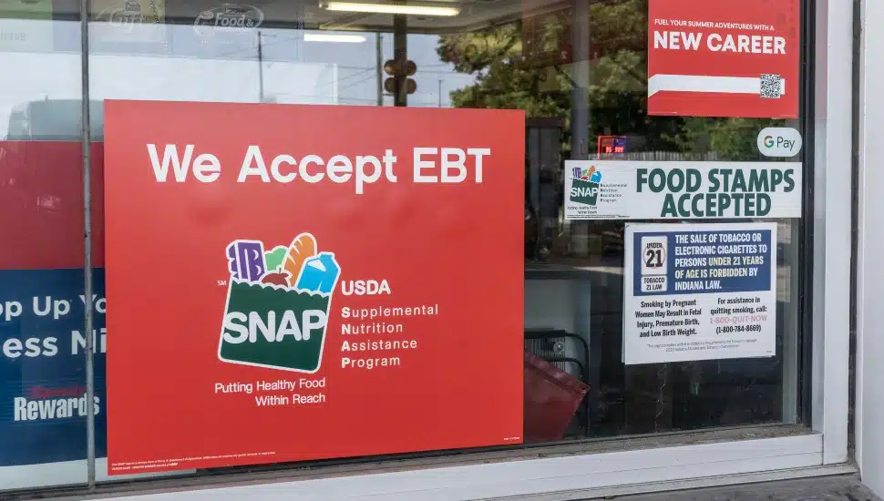 SNAP and EBT accepted here sign.