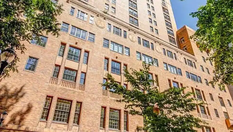 House of the Week: Beautiful Corner Apartment in Center City