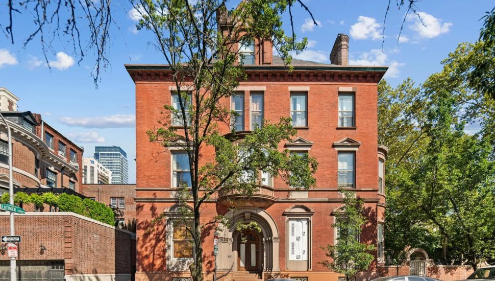 House of the Week: Gorgeous Townhouse in Fitler Square
