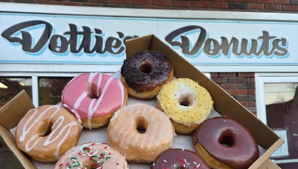 Dottie’s Donuts storefront