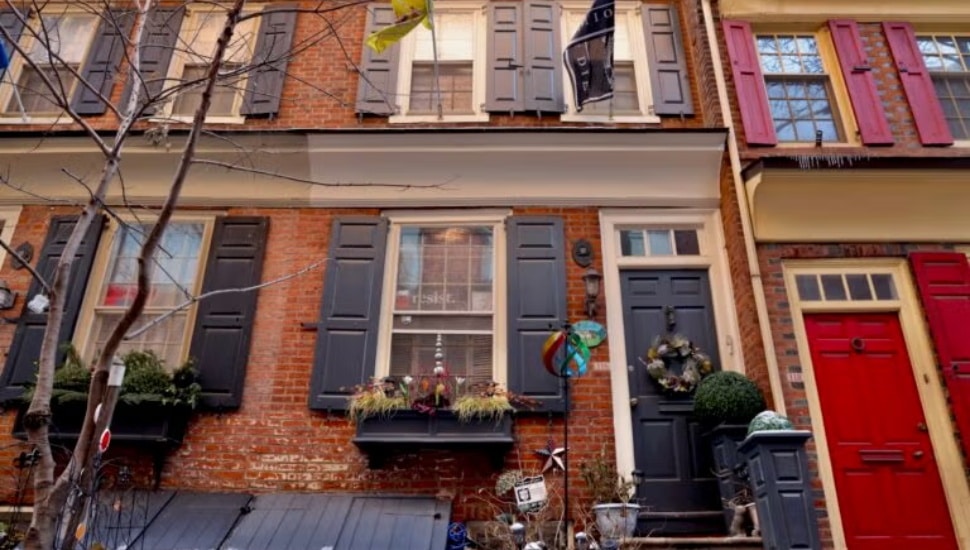 Closeup of Old City rowhouse.