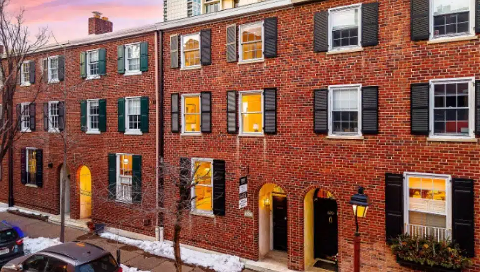 621 Spruce St, exterior.