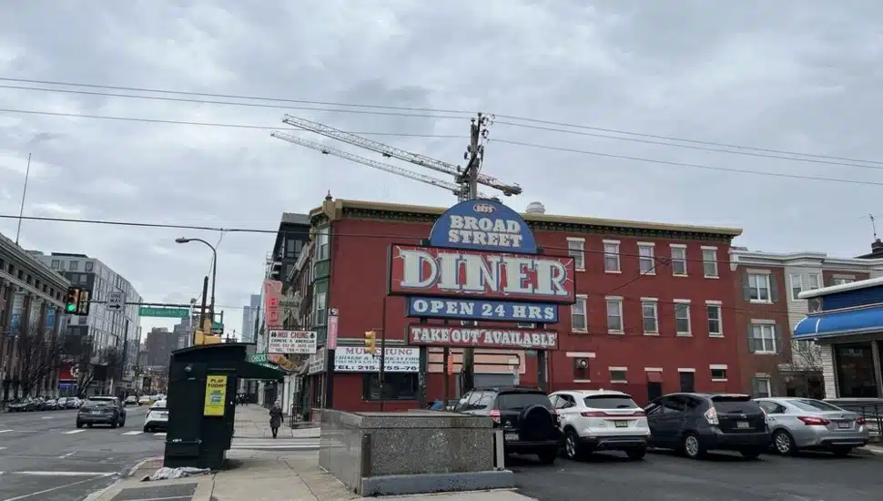 Broad Street Diner exterior.