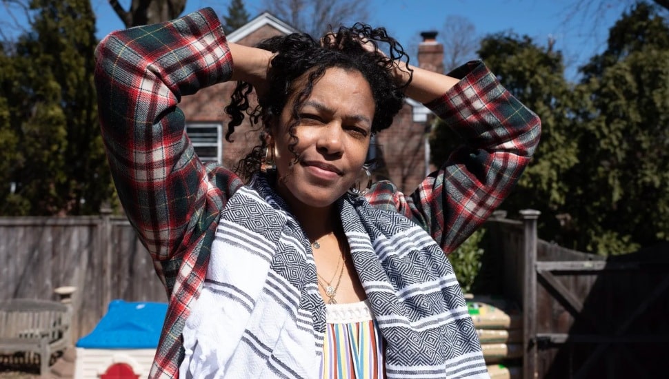 Raina J. León.