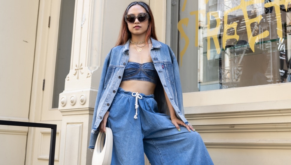 Woman wearing clothes from Nuuly.