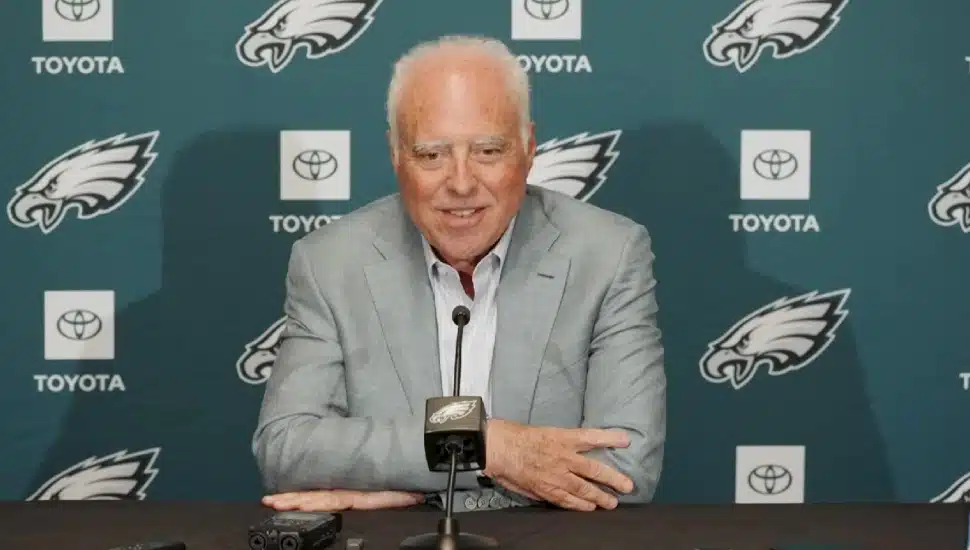 Jeffrey Lurie speaking at an Eagles press conference.