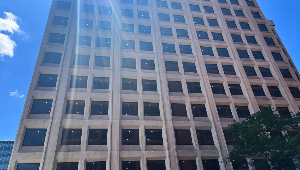 400 Market Street exterior.